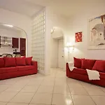 The Gentleman Of Verona Apartments
