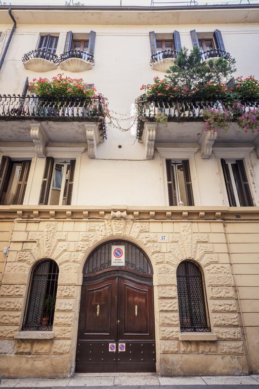 The Gentleman Of Apartamento